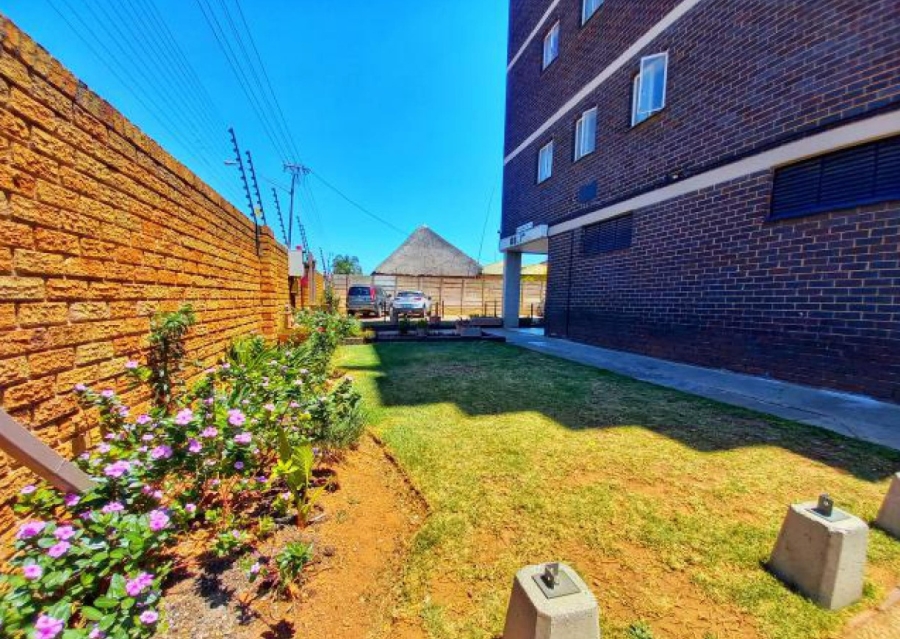 2 Bedroom Property for Sale in Eloffsdal Gauteng
