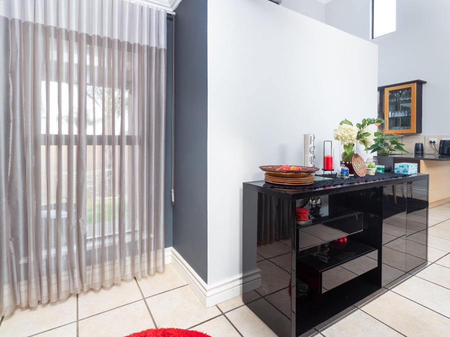 4 Bedroom Property for Sale in North Riding Gauteng