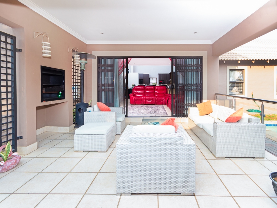 4 Bedroom Property for Sale in North Riding Gauteng