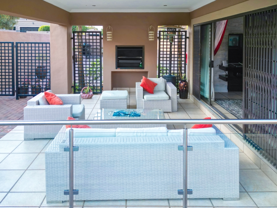 4 Bedroom Property for Sale in North Riding Gauteng