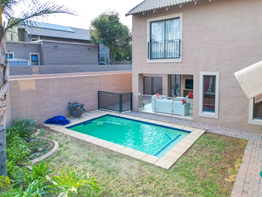 4 Bedroom Property for Sale in North Riding Gauteng