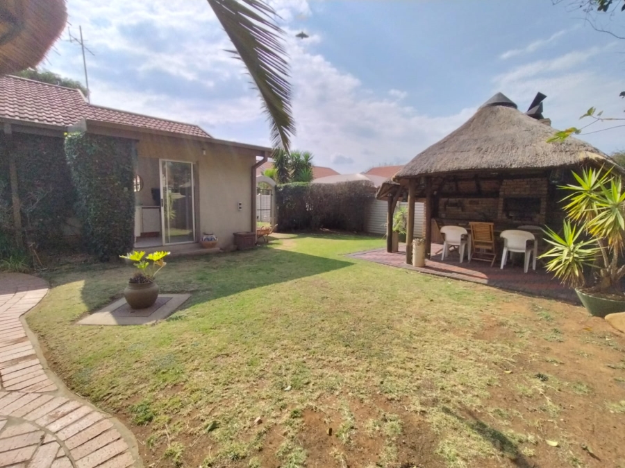 3 Bedroom Property for Sale in Vanderbijlpark SE 6 Gauteng