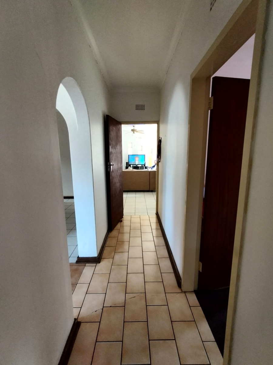 3 Bedroom Property for Sale in Vanderbijlpark SE 6 Gauteng