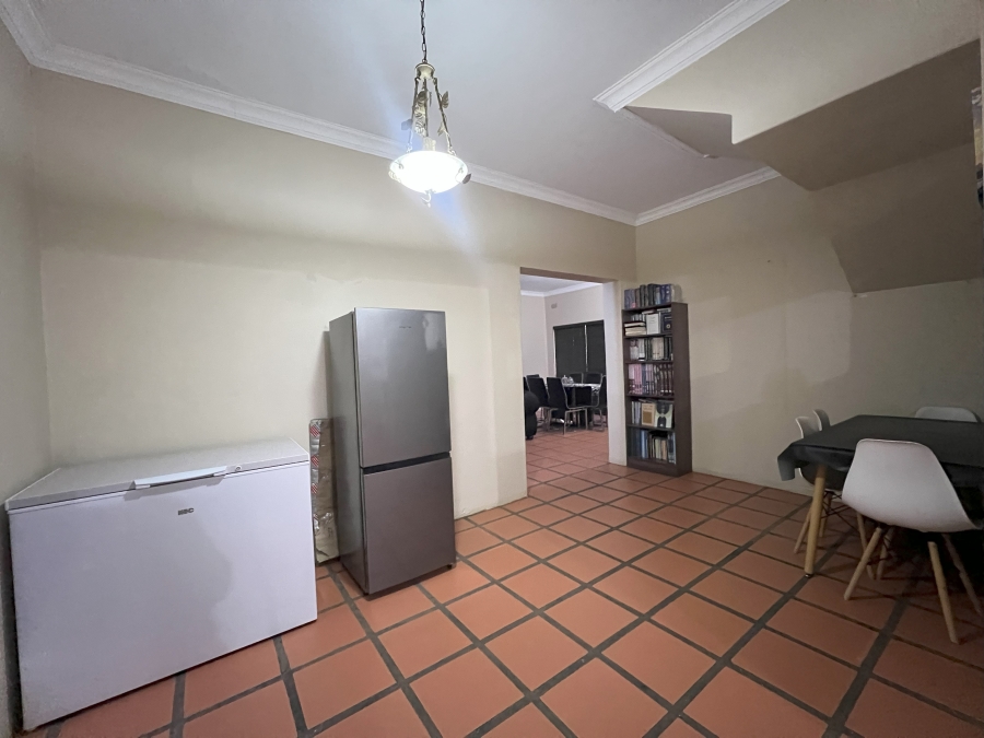 6 Bedroom Property for Sale in Horison Park Gauteng