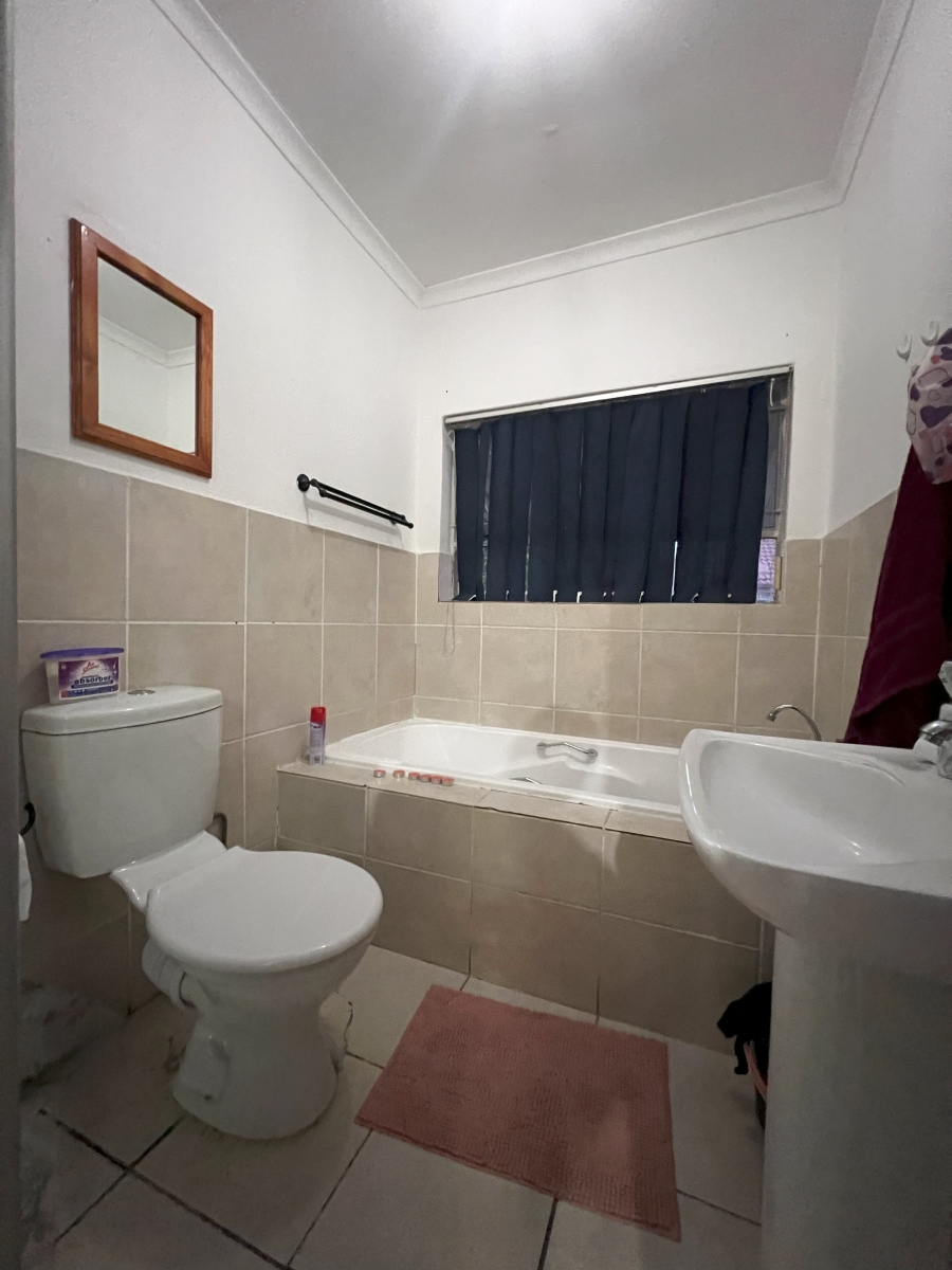 6 Bedroom Property for Sale in Horison Park Gauteng