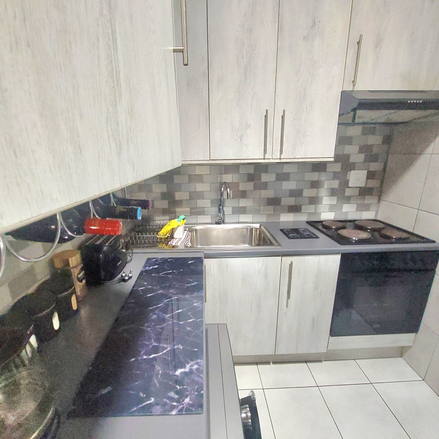 2 Bedroom Property for Sale in Elspark Gauteng