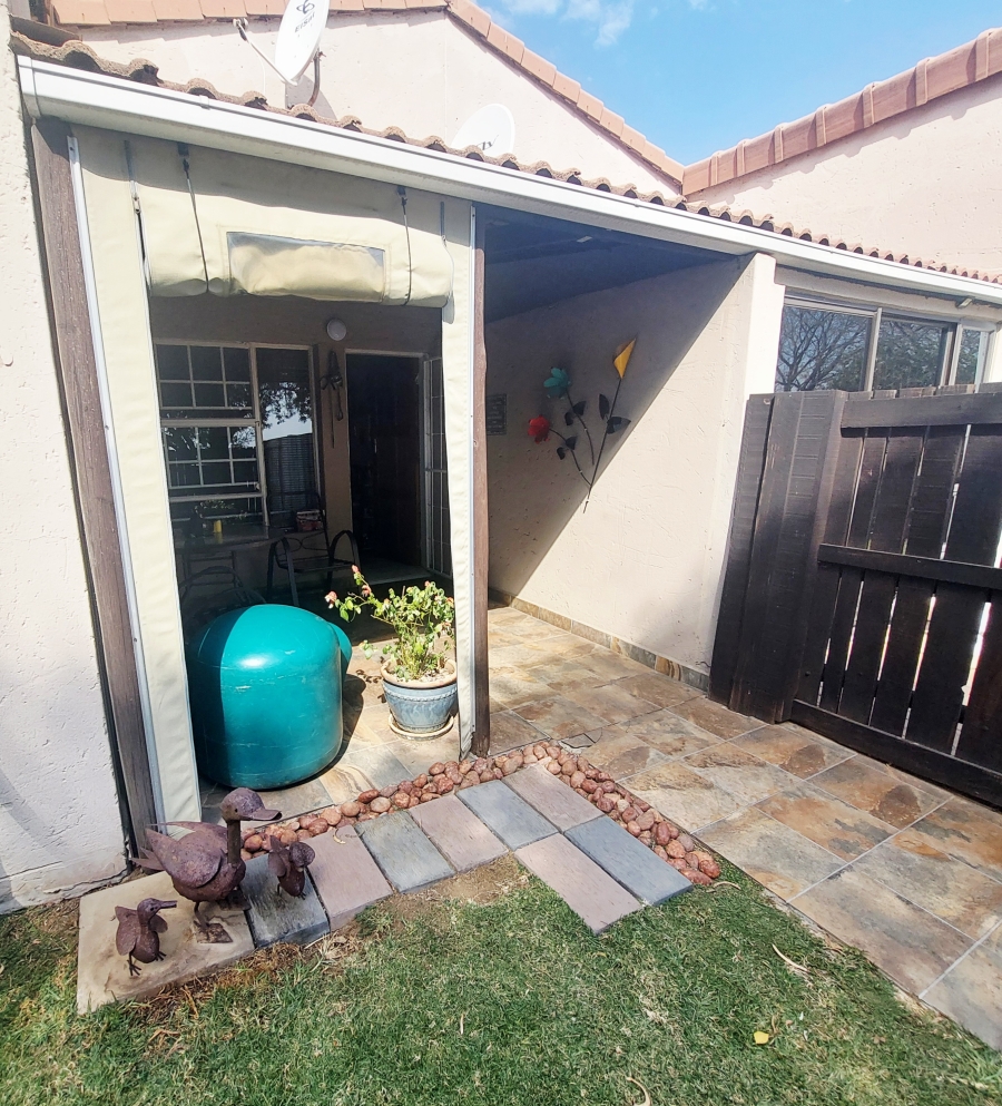 2 Bedroom Property for Sale in Elspark Gauteng