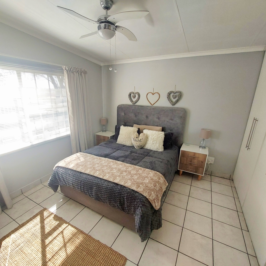 2 Bedroom Property for Sale in Elspark Gauteng