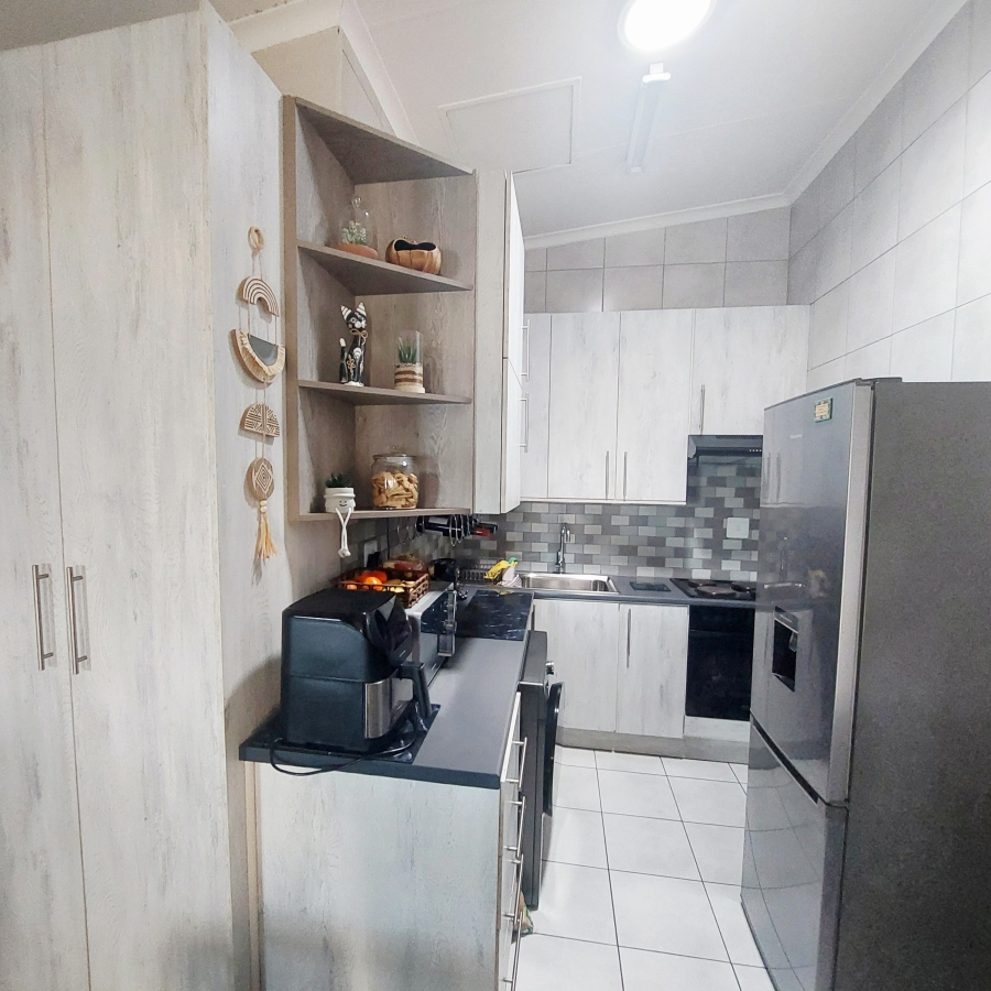 2 Bedroom Property for Sale in Elspark Gauteng