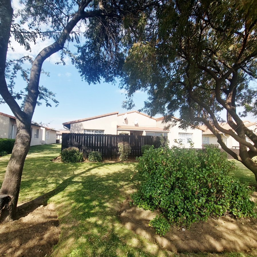 2 Bedroom Property for Sale in Elspark Gauteng