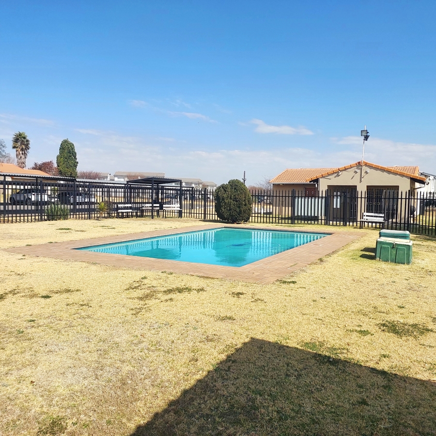 2 Bedroom Property for Sale in Elspark Gauteng