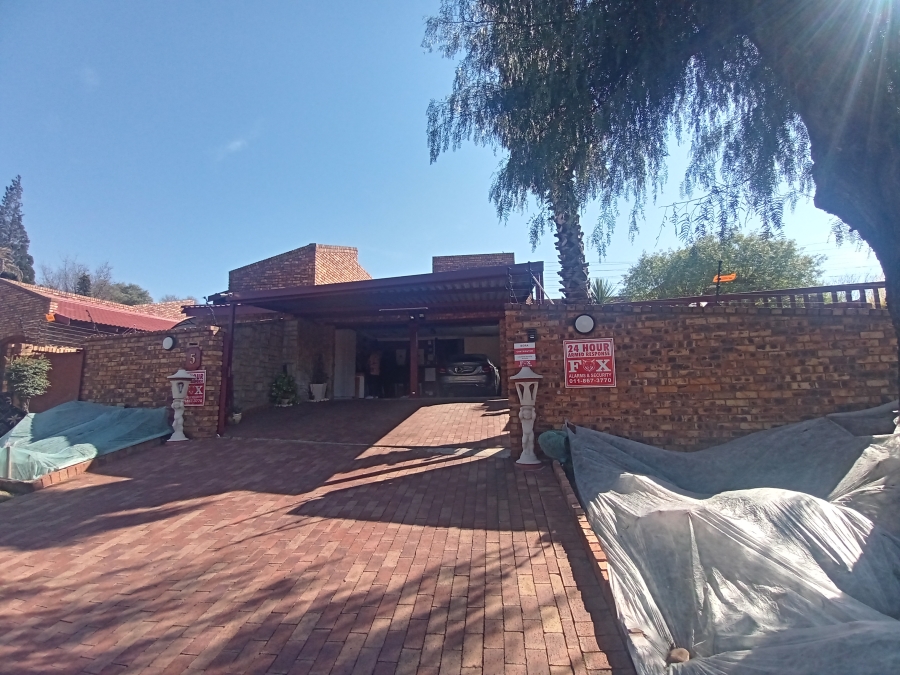 3 Bedroom Property for Sale in Bassonia Gauteng