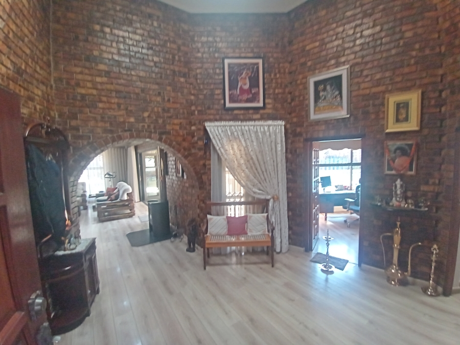 3 Bedroom Property for Sale in Bassonia Gauteng