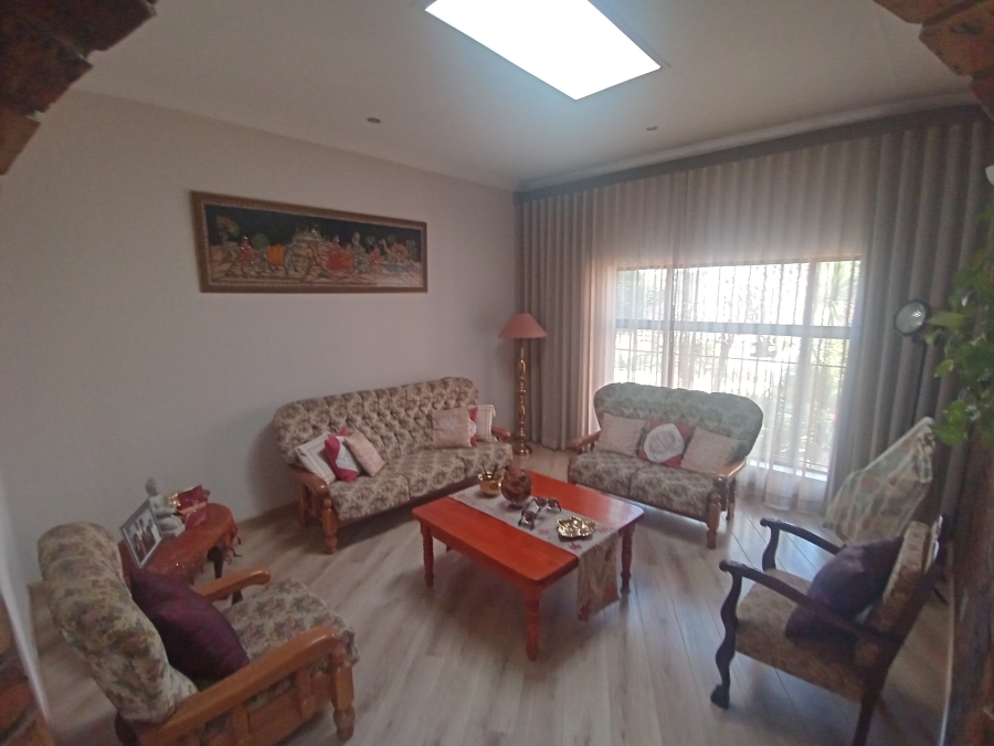 3 Bedroom Property for Sale in Bassonia Gauteng