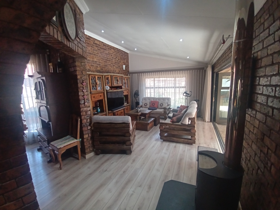 3 Bedroom Property for Sale in Bassonia Gauteng