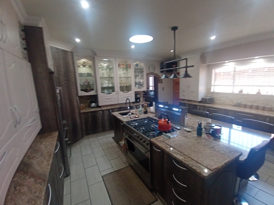 3 Bedroom Property for Sale in Bassonia Gauteng
