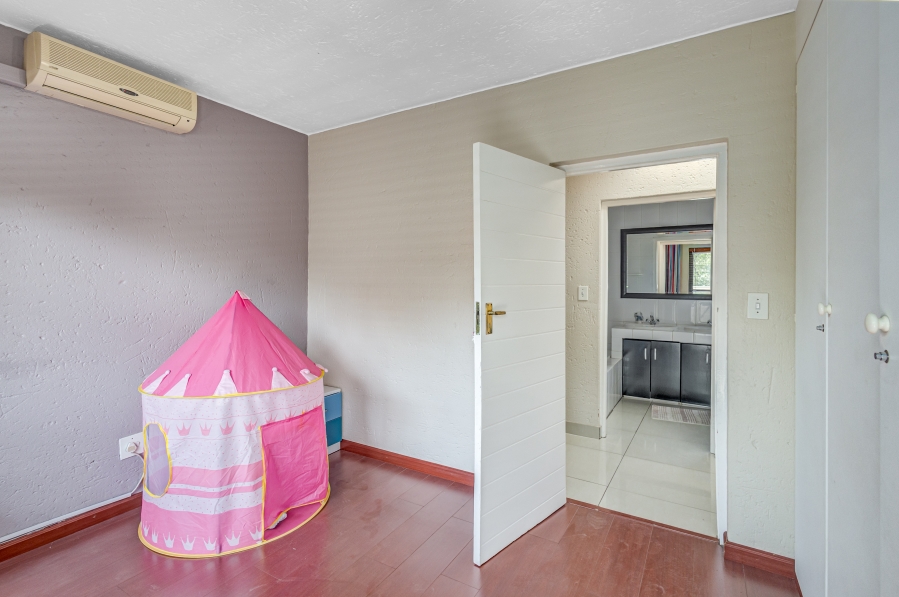 To Let 4 Bedroom Property for Rent in Kyalami Estates Gauteng