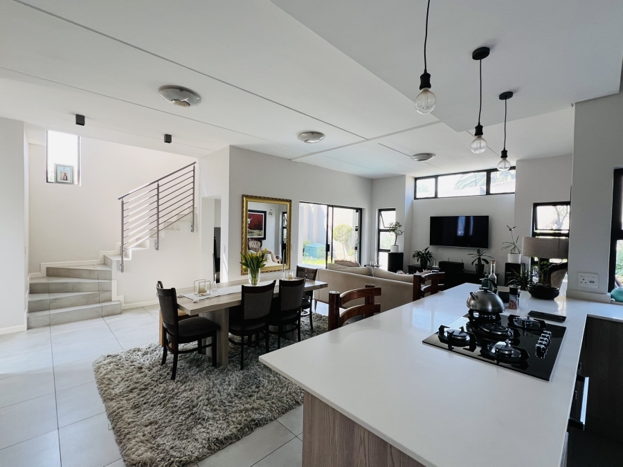 3 Bedroom Property for Sale in Ferndale Gauteng