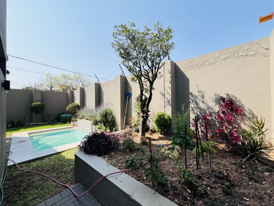 3 Bedroom Property for Sale in Ferndale Gauteng