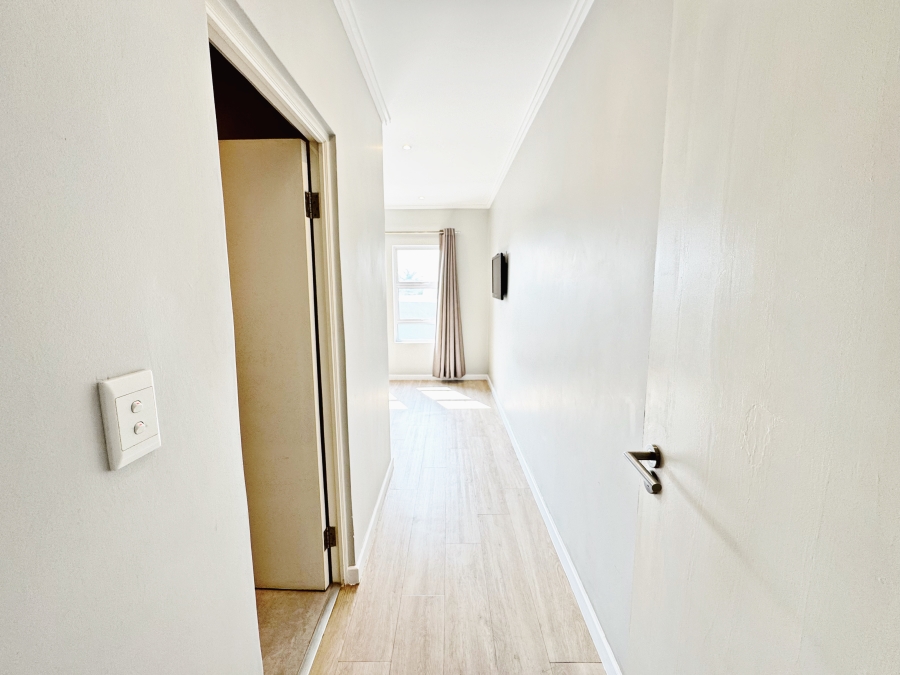 1 Bedroom Property for Sale in Morningside Gauteng