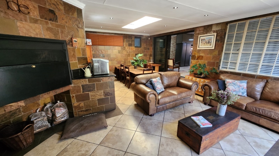 4 Bedroom Property for Sale in Clubview Gauteng