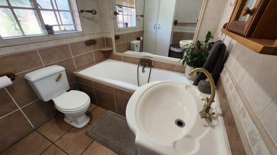 4 Bedroom Property for Sale in Clubview Gauteng