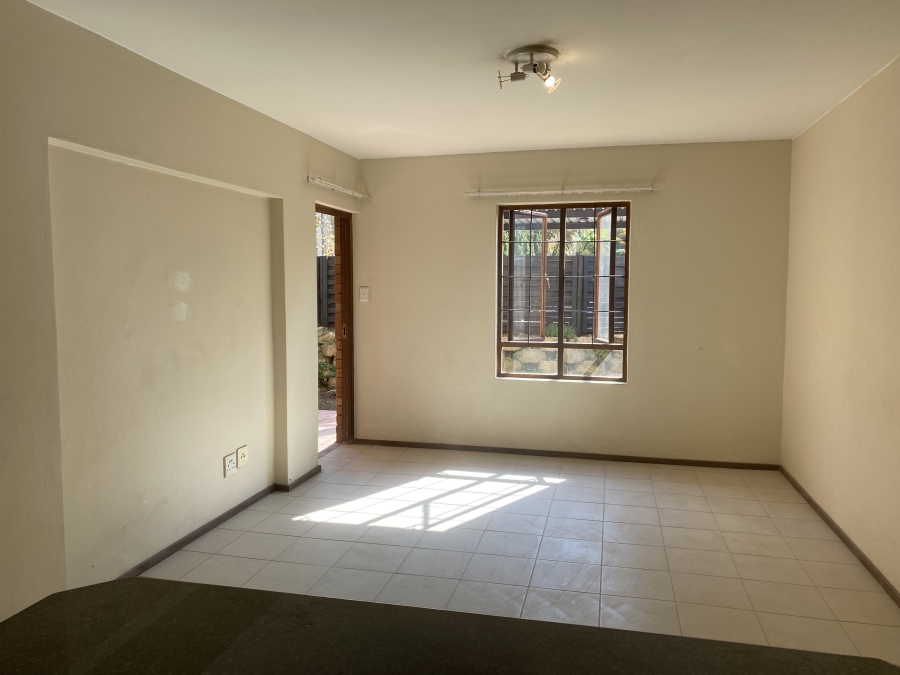 To Let 1 Bedroom Property for Rent in Bryanston Gauteng