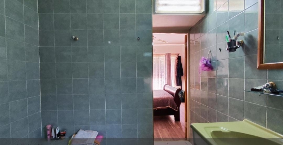 3 Bedroom Property for Sale in Birchleigh North Gauteng