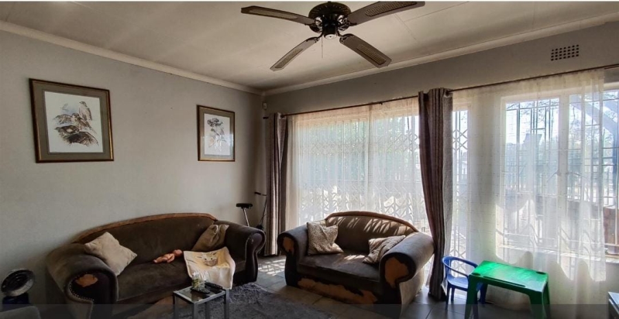 3 Bedroom Property for Sale in Birchleigh North Gauteng