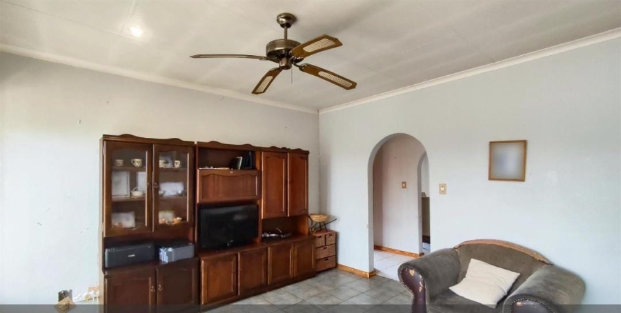 3 Bedroom Property for Sale in Birchleigh North Gauteng