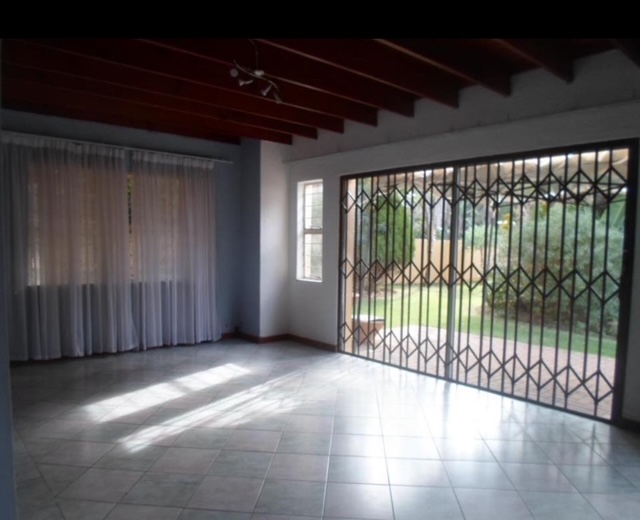 To Let 3 Bedroom Property for Rent in Sundowner Gauteng