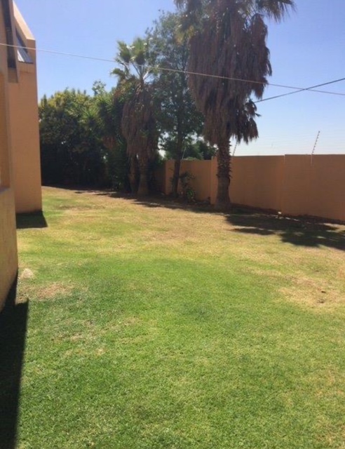 To Let 3 Bedroom Property for Rent in Sundowner Gauteng