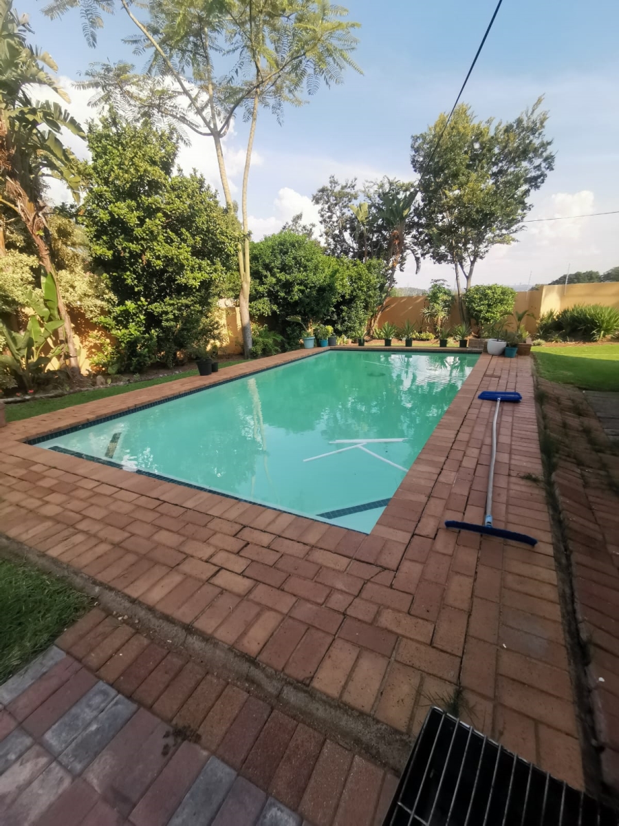 To Let 3 Bedroom Property for Rent in Sundowner Gauteng