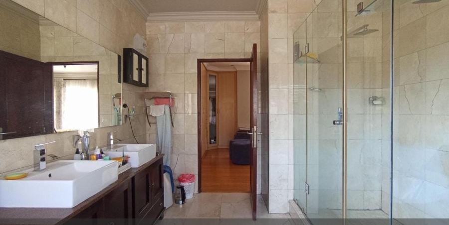 5 Bedroom Property for Sale in Sagewood Gauteng