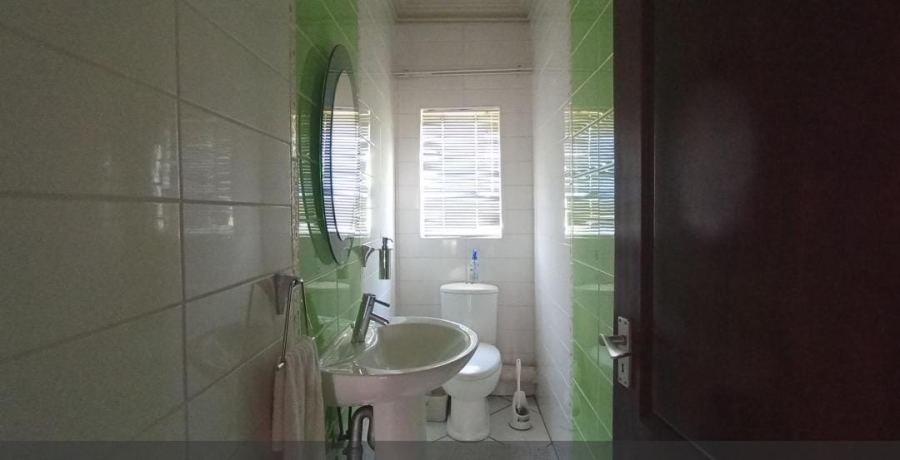 5 Bedroom Property for Sale in Sagewood Gauteng
