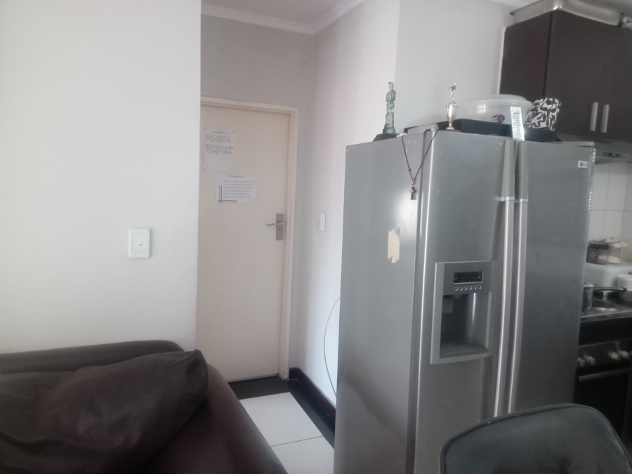 1 Bedroom Property for Sale in Noordwyk Gauteng