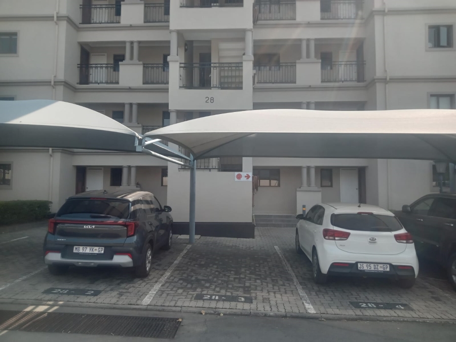 1 Bedroom Property for Sale in Noordwyk Gauteng