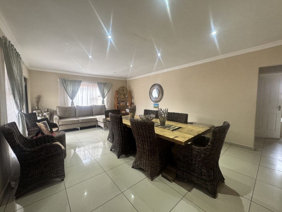 3 Bedroom Property for Sale in Silver Stone Country Estate Gauteng