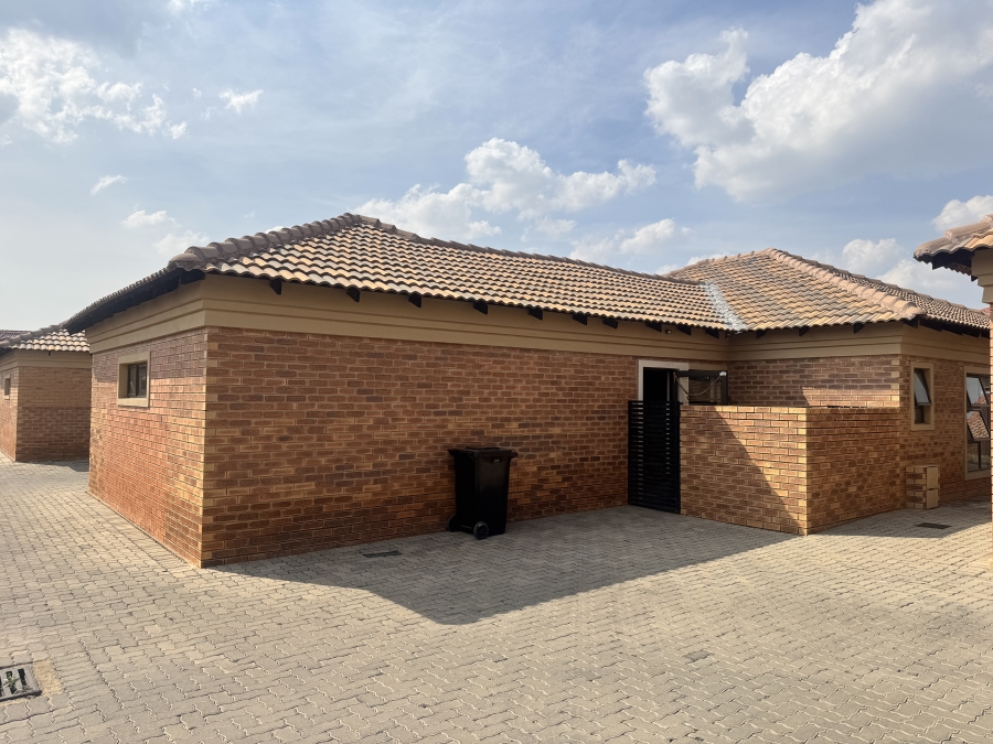 3 Bedroom Property for Sale in Silver Stone Country Estate Gauteng