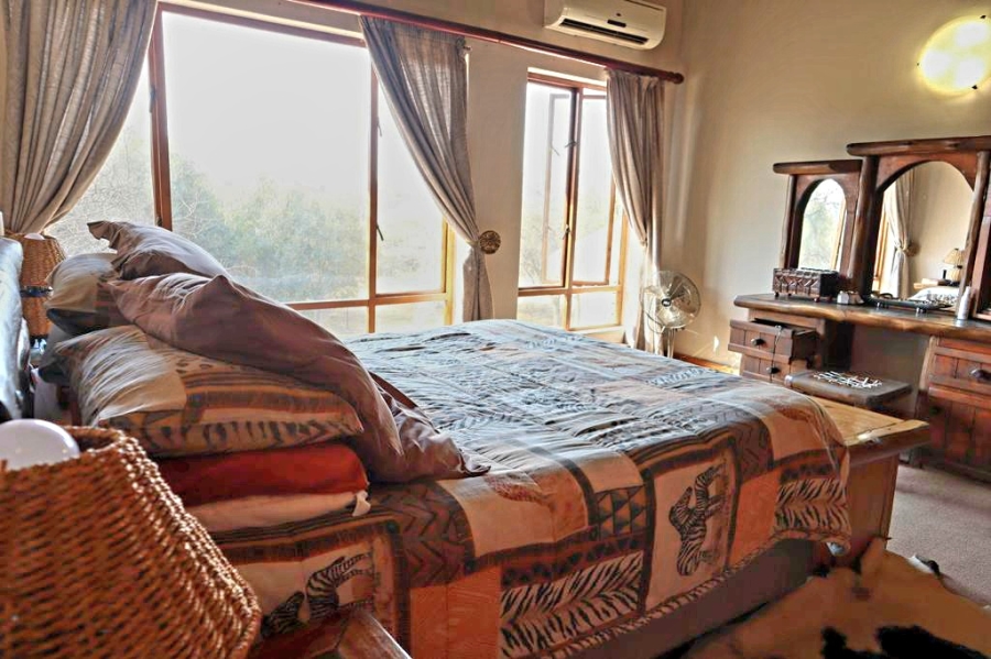 5 Bedroom Property for Sale in Leeuwfontein Gauteng
