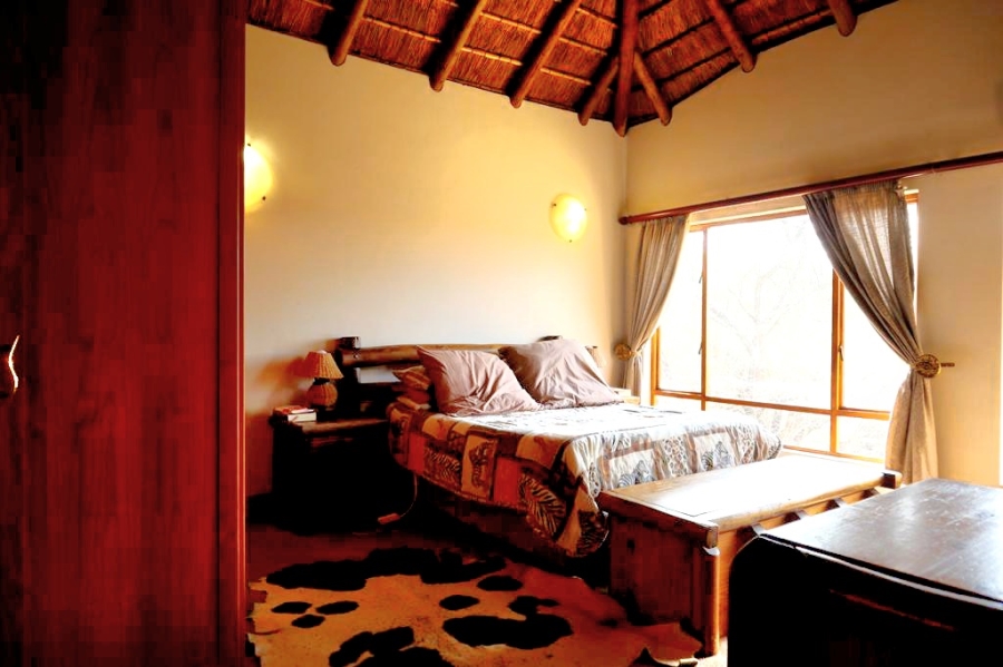 5 Bedroom Property for Sale in Leeuwfontein Gauteng