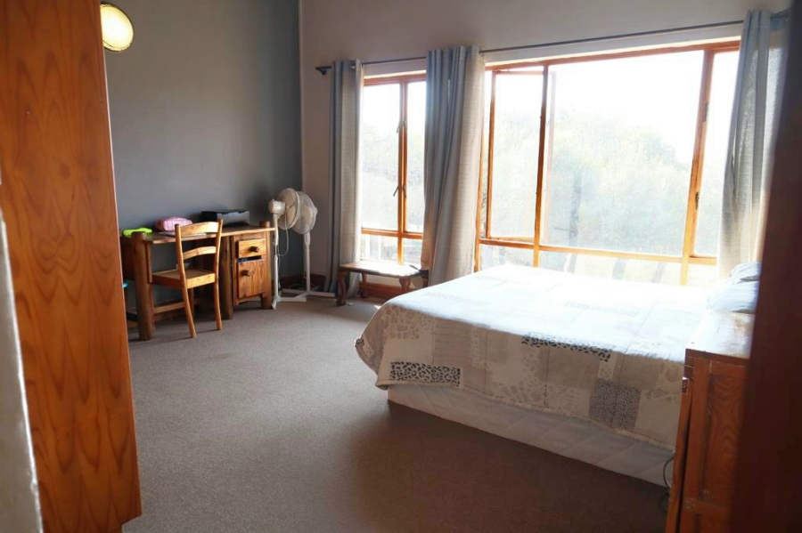 5 Bedroom Property for Sale in Leeuwfontein Gauteng