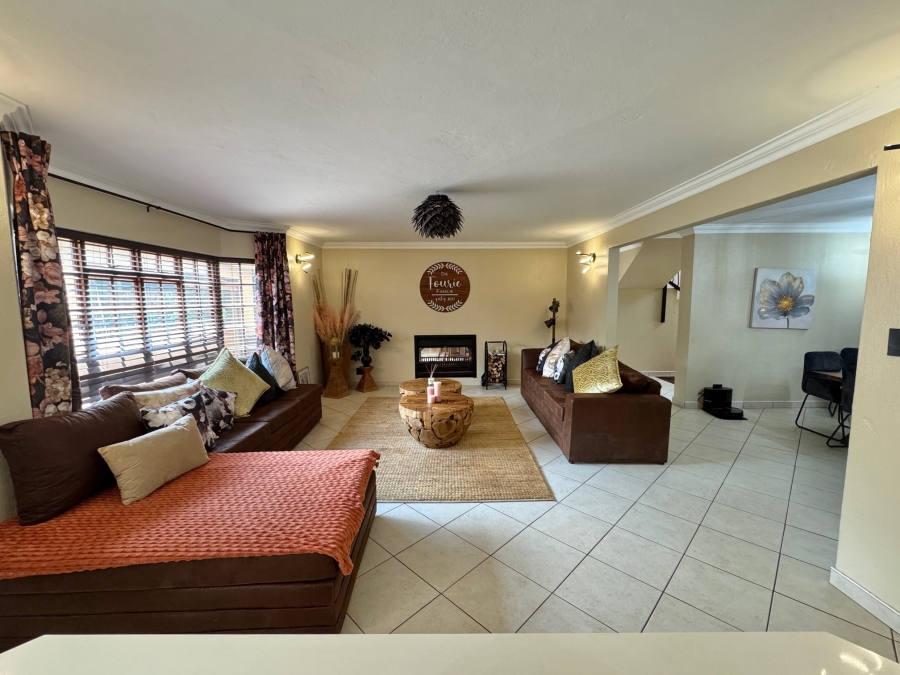 To Let 6 Bedroom Property for Rent in Irene Proper Security Estate Gauteng