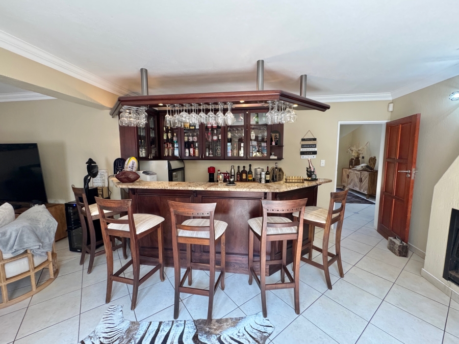 To Let 6 Bedroom Property for Rent in Irene Proper Security Estate Gauteng