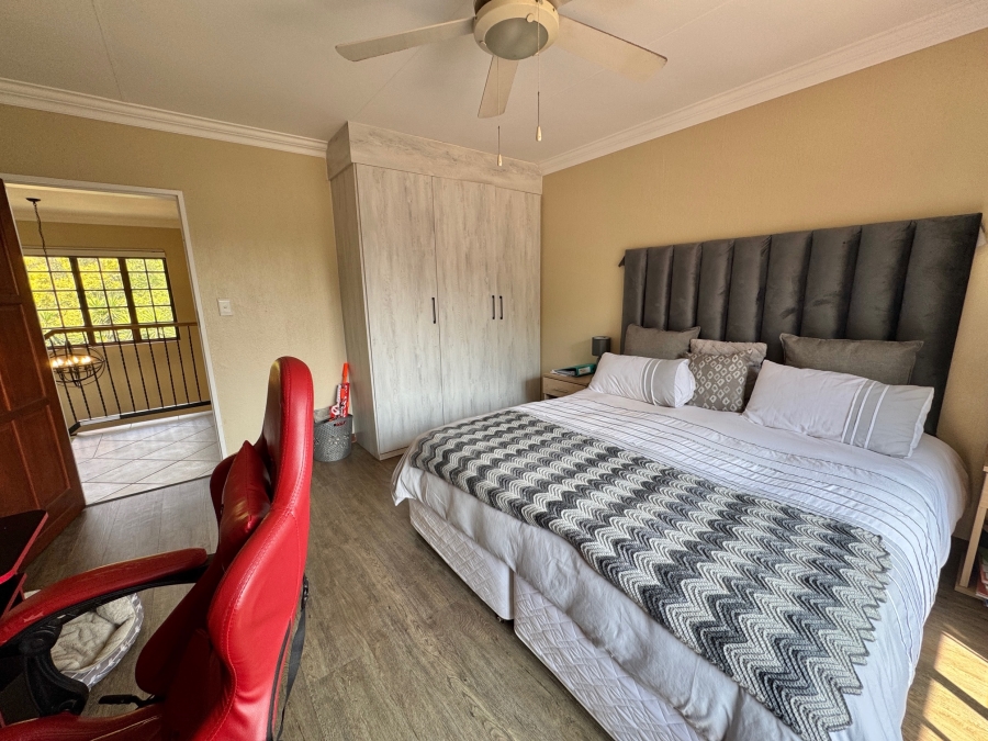 To Let 6 Bedroom Property for Rent in Irene Proper Security Estate Gauteng