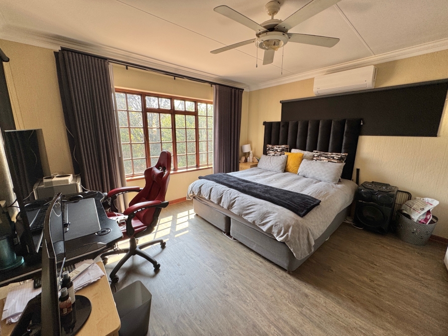 To Let 6 Bedroom Property for Rent in Irene Proper Security Estate Gauteng