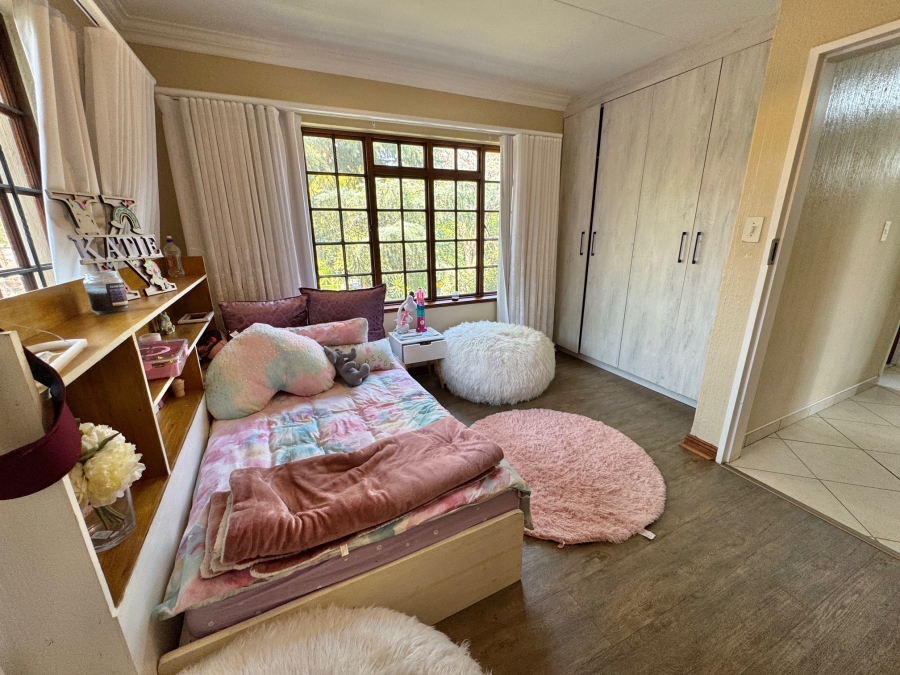 To Let 6 Bedroom Property for Rent in Irene Proper Security Estate Gauteng