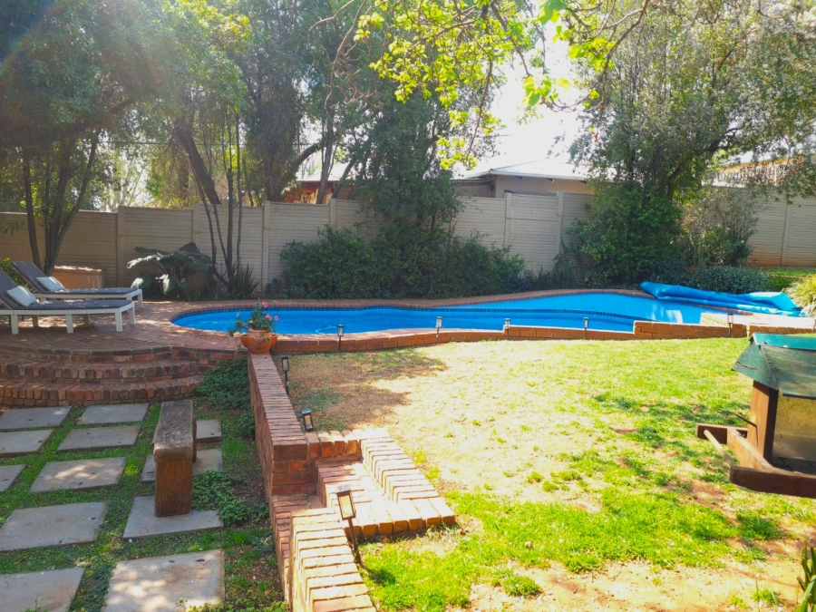 6 Bedroom Property for Sale in Kensington Gauteng