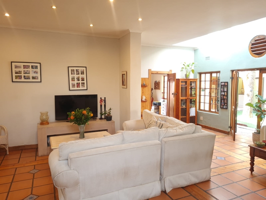 6 Bedroom Property for Sale in Kensington Gauteng