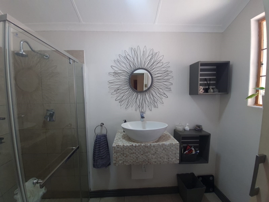6 Bedroom Property for Sale in Kensington Gauteng